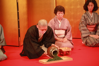 しずおか茶の茶壷口切